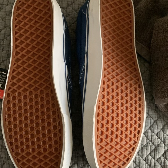 Custom vans slip-on - Picture 2 of 4